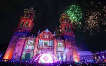 150 mil espectadores diariamente registra el Festival Glow en Puebla